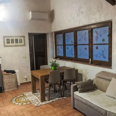 Caggiolo By Interhome בית נופש מונטרוני ד'ארביה