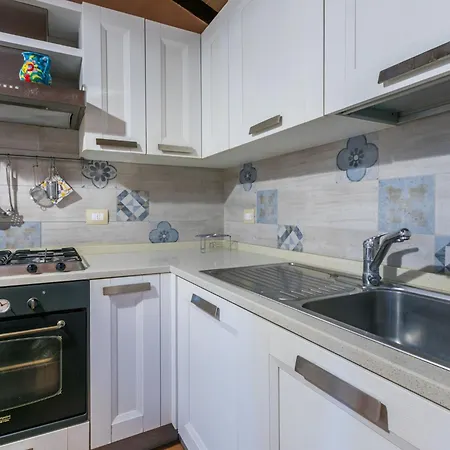 Caggiolo By Interhome * מונטרוני ד'ארביה