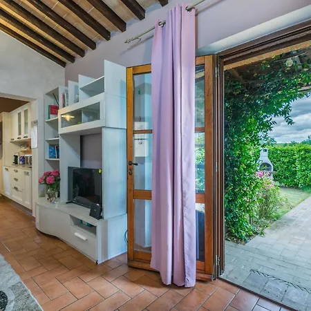 Caggiolo By Interhome