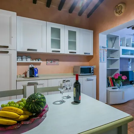 Caggiolo By Interhome בית נופש